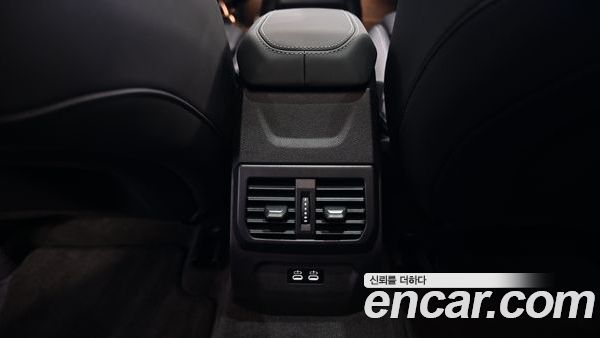 BMW 2 Series 2025, фото 17