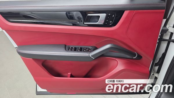 Porsche Cayenne 2021, фото 14