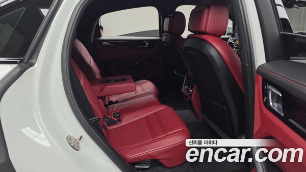Porsche Cayenne 2021, фото 16