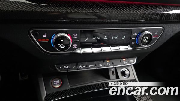 Audi SQ5 2021, фото 29