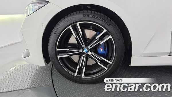 BMW 3 Series 2025, фото 5
