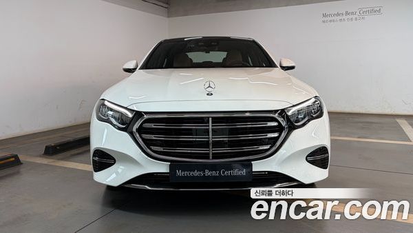 Mercedes-Benz E-Class 2026, фото 3