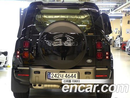 Land Rover Defender 2023, фото 5