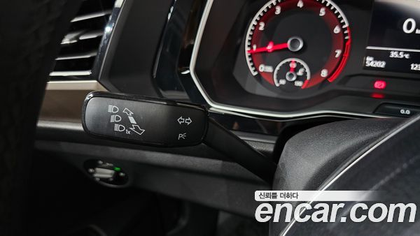 Volkswagen Jetta 2020, фото 30