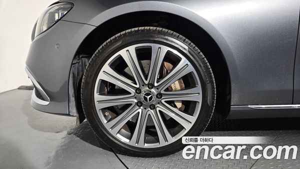 Mercedes-Benz E-Class 2021, фото 5