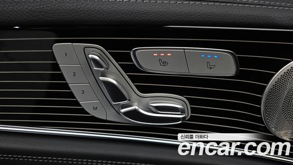 Mercedes-Benz E-Class 2021, фото 30
