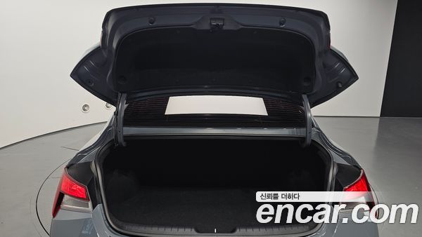Hyundai Elantra 2021, фото 20