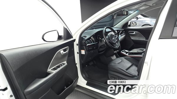 Kia Niro 2023, фото 10