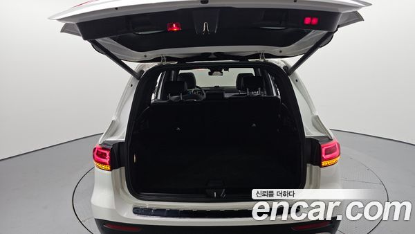 Mercedes-Benz GLB 2021, фото 26