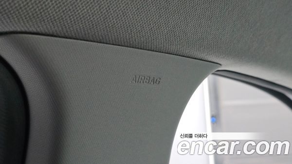 Hyundai Elantra 2023, фото 29