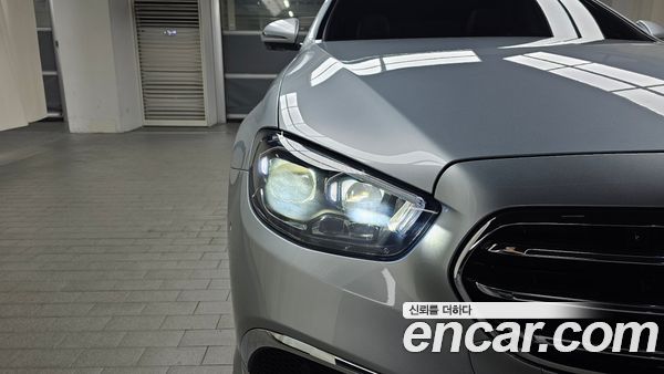 Mercedes-Benz E-Class 2021, фото 8