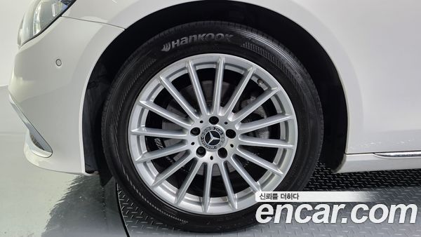 Mercedes-Benz E-Class 2021, фото 4