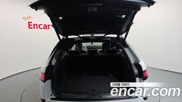 Land Rover Range Rover Velar 2024, фото 20