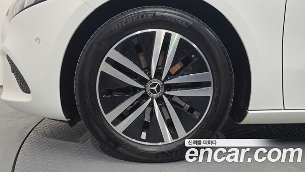 Mercedes-Benz A-Class 2021, фото 4