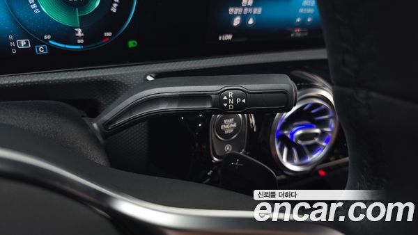 Mercedes-Benz A-Class 2021, фото 11