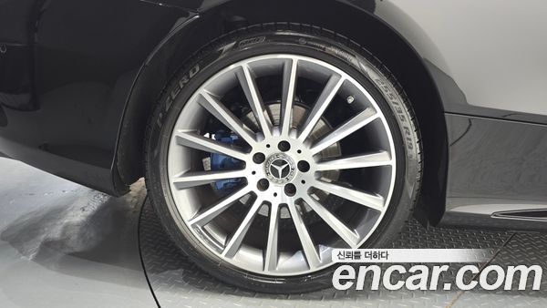 Mercedes-Benz C-Class 2023, фото 5