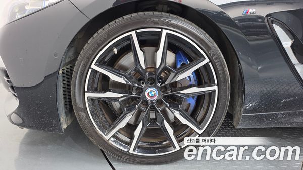 BMW 8 Series 2022, фото 5