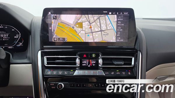 BMW 8 Series 2022, фото 20