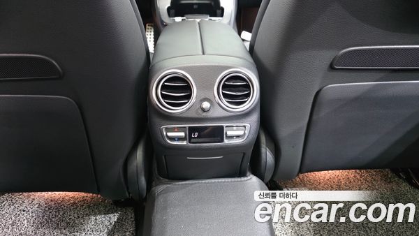 Mercedes-Benz E-Class 2022, фото 30