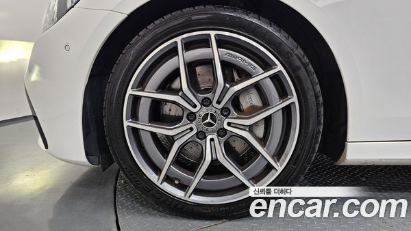 Mercedes-Benz E-Class 2021, фото 5
