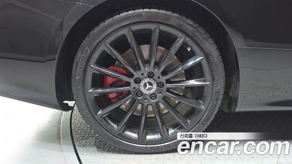 Mercedes-Benz E-Class 2022, фото 5
