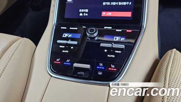 Porsche Panamera 2022, фото 30