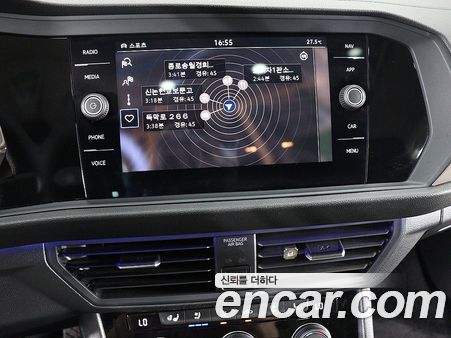 Volkswagen Jetta 2021, фото 6