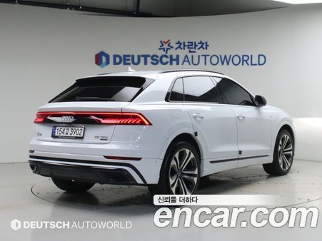 Audi Q8 2023, фото 2