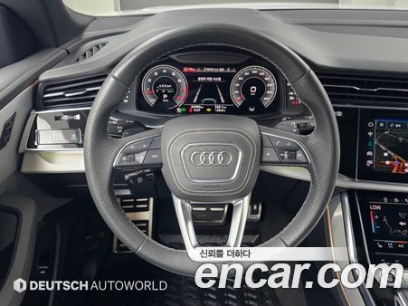 Audi Q8 2023, фото 13