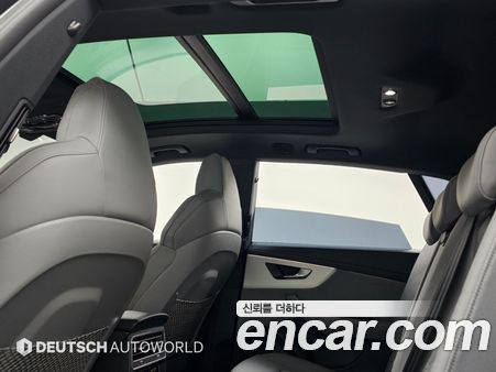 Audi Q8 2023, фото 18