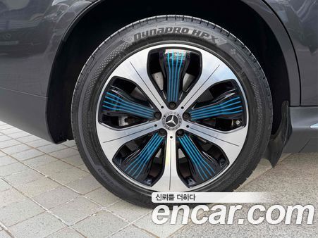 Mercedes-Benz EQC 2020, фото 5