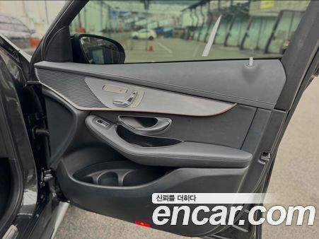 Mercedes-Benz EQC 2020, фото 13