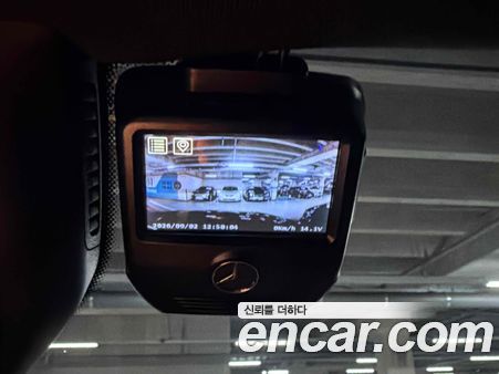 Mercedes-Benz EQC 2020, фото 14