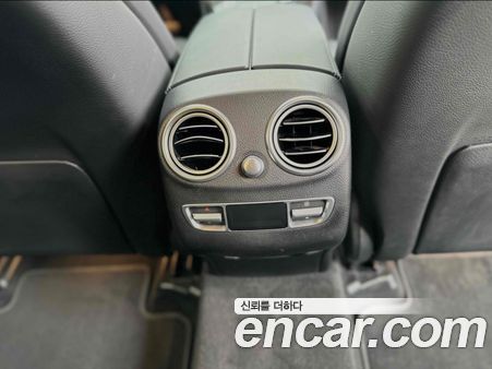 Mercedes-Benz EQC 2020, фото 16