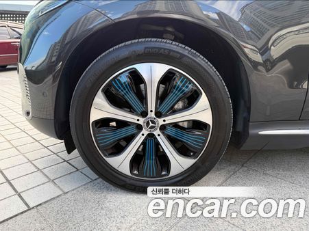 Mercedes-Benz EQC 2020, фото 19