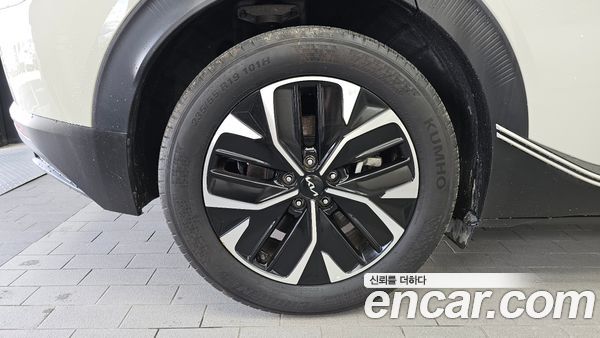Kia EV6 2023, фото 5