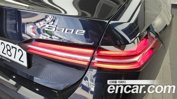 BMW 5 Series 2025, фото 9