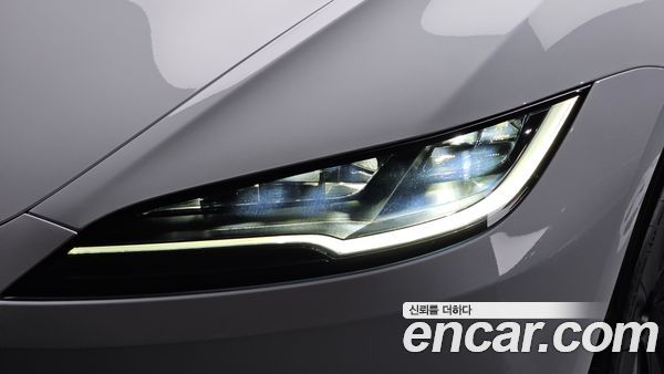 Tesla Model 3 2024, фото 7