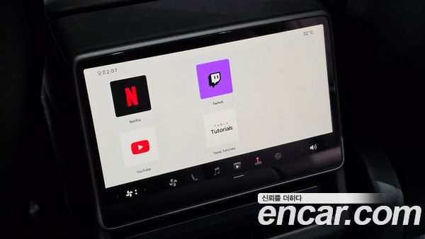 Tesla Model 3 2024, фото 30