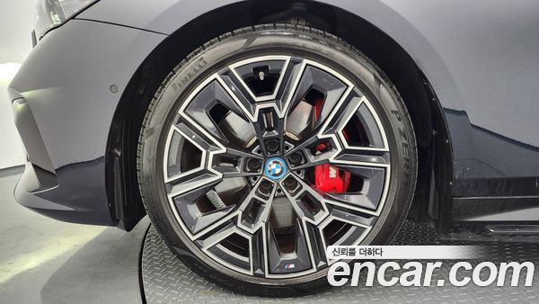 BMW i5 2024, фото 5