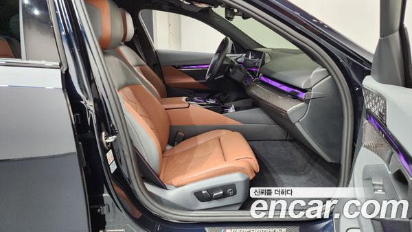 BMW i5 2024, фото 16