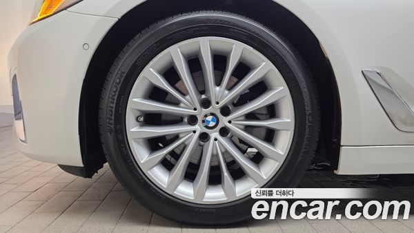 BMW 5 Series 2021, фото 5