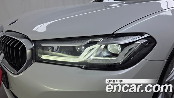 BMW 5 Series 2021, фото 8