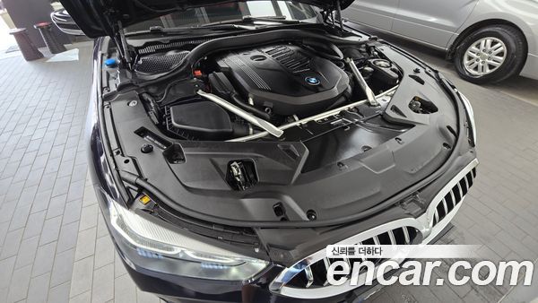 BMW 8 Series 2021, фото 6