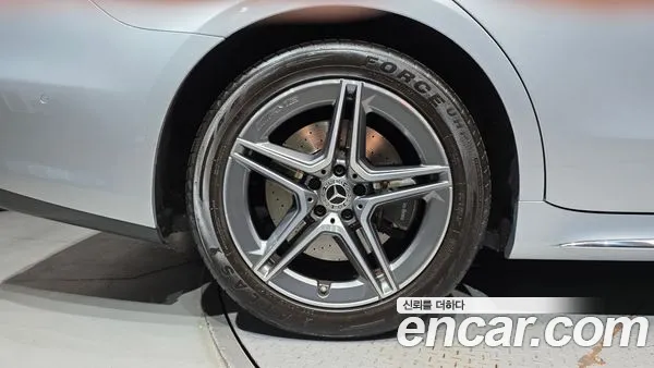 Mercedes-Benz S-Class 2022, фото 5
