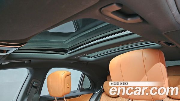 Mercedes-Benz S-Class 2022, фото 31