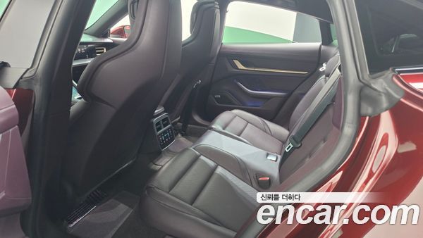 Porsche Taycan 2021, фото 26