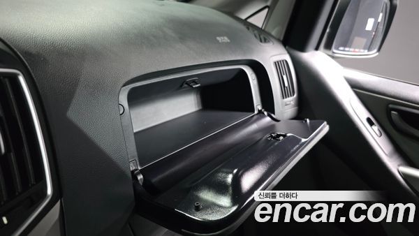 Hyundai Grand Starex 2021, фото 30