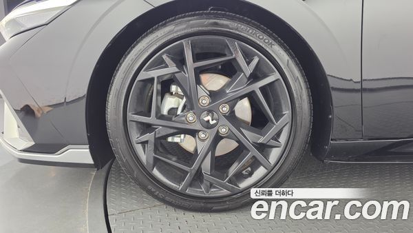 Hyundai Elantra 2025, фото 5