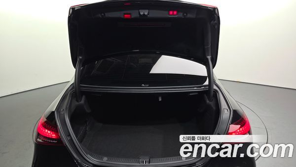 Mercedes-Benz E-Class 2021, фото 20